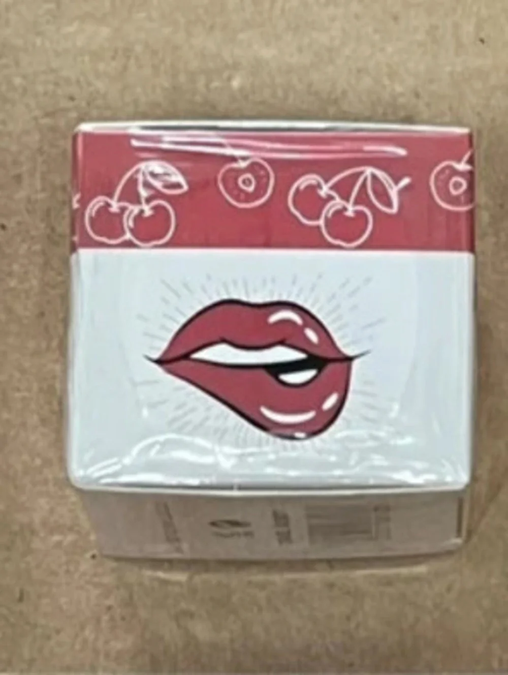 Lip mask in yummy Cherry